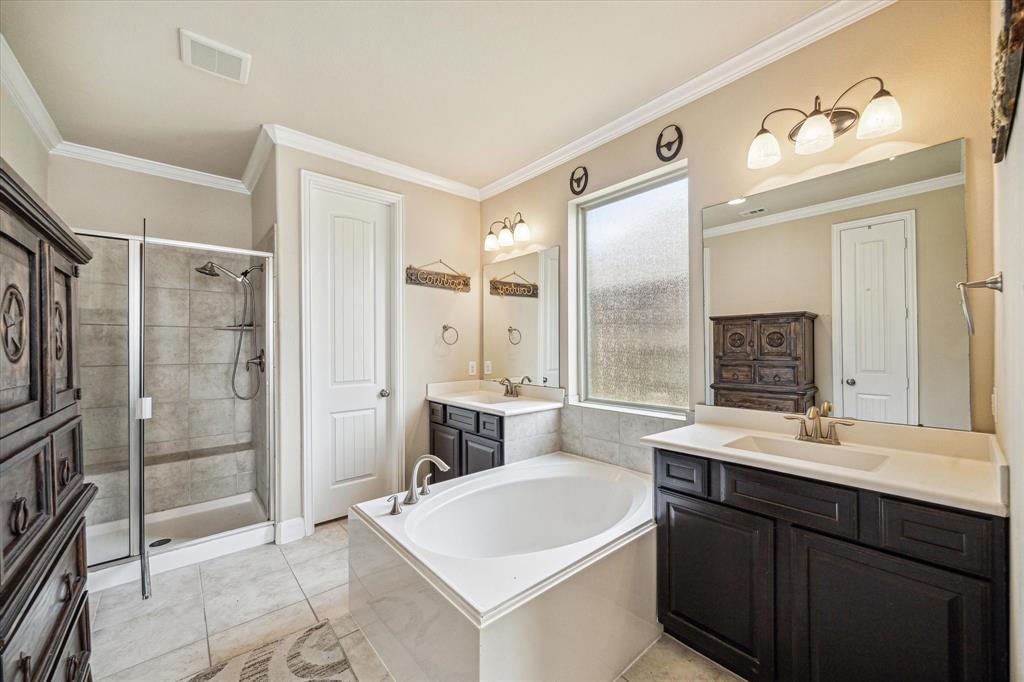 7706 Chinaberry Sky Lane, Richmond, Texas image 12