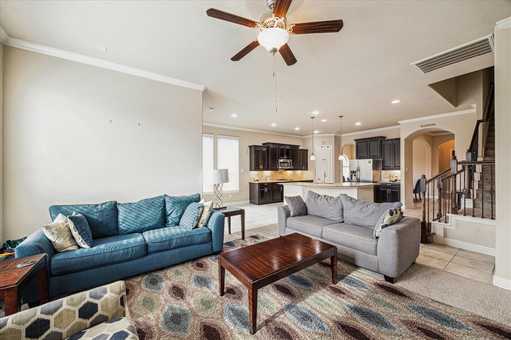 7706 Chinaberry Sky Lane, Richmond, Texas image 8
