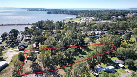 121 Prescott Drive Onalaska TX 77360