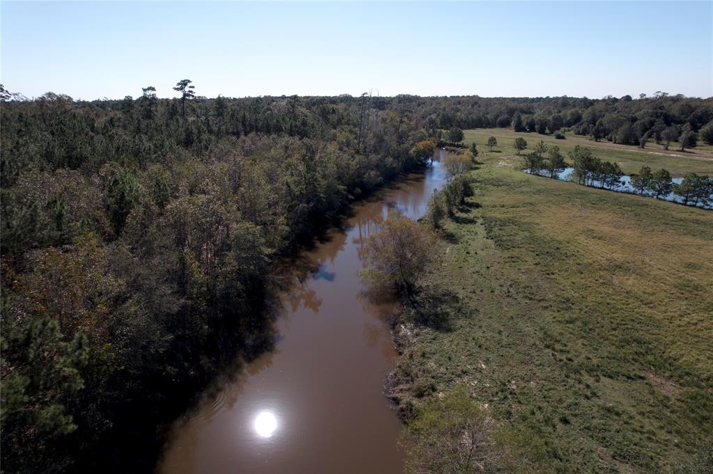 Fm 562, Anahuac, Texas image 3