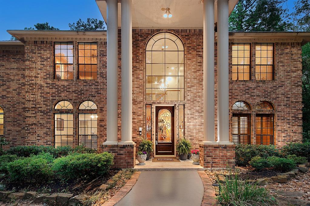 2 Firefall Court, The Woodlands, Texas image 2