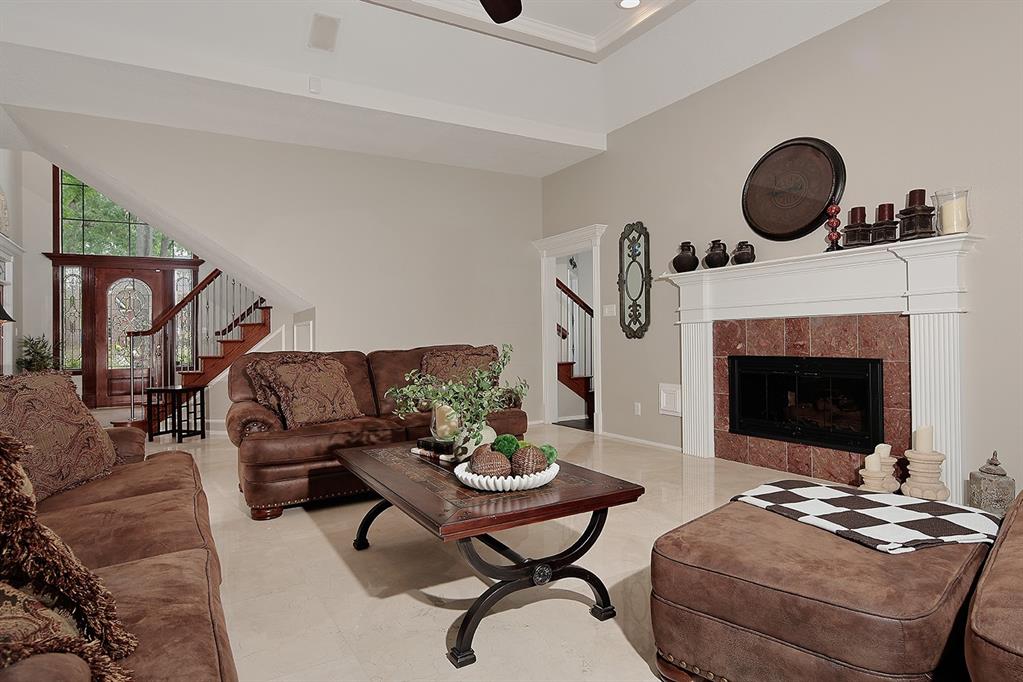2 Firefall Court, The Woodlands, Texas image 9