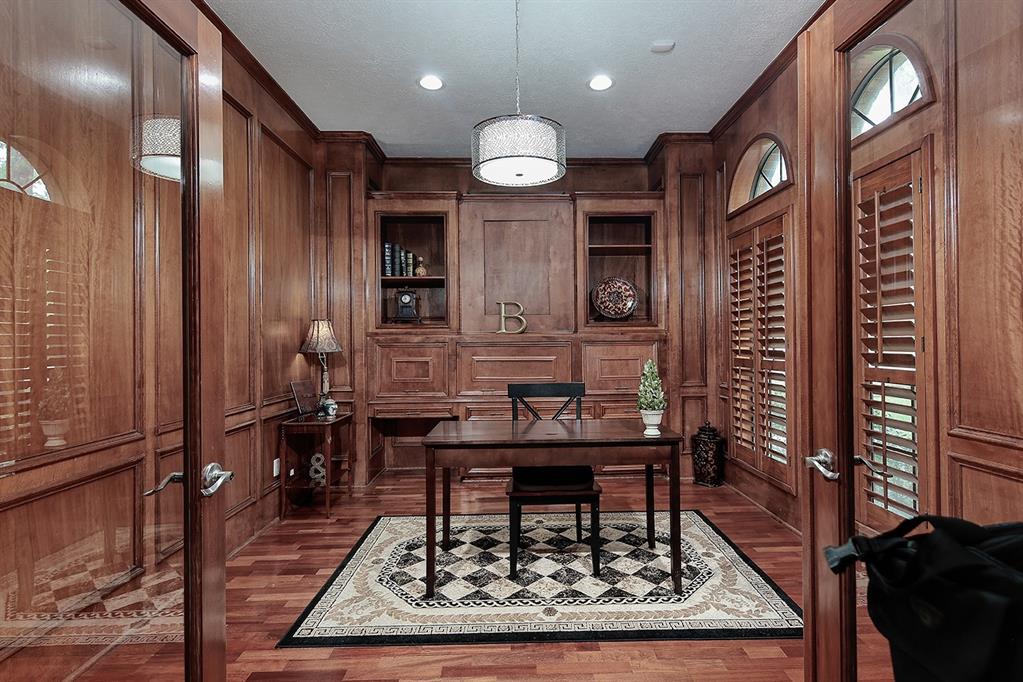 2 Firefall Court, The Woodlands, Texas image 5