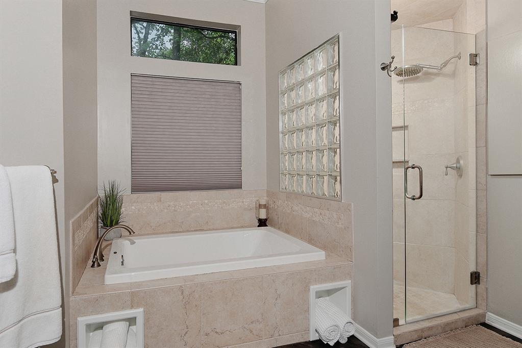 2 Firefall Court, The Woodlands, Texas image 21