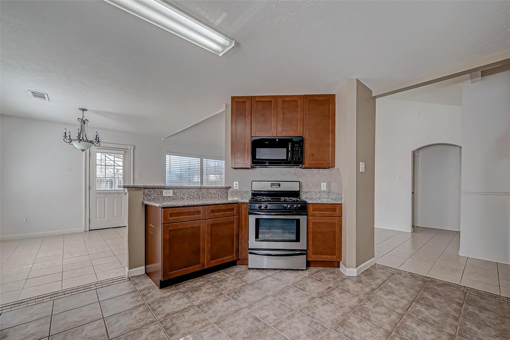 20219 Plum Trails Court, Katy, Texas image 12
