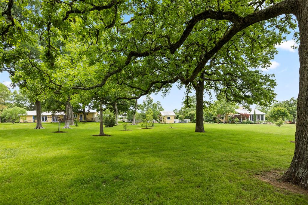 3100 Trails End Lane, Brenham, Texas image 18