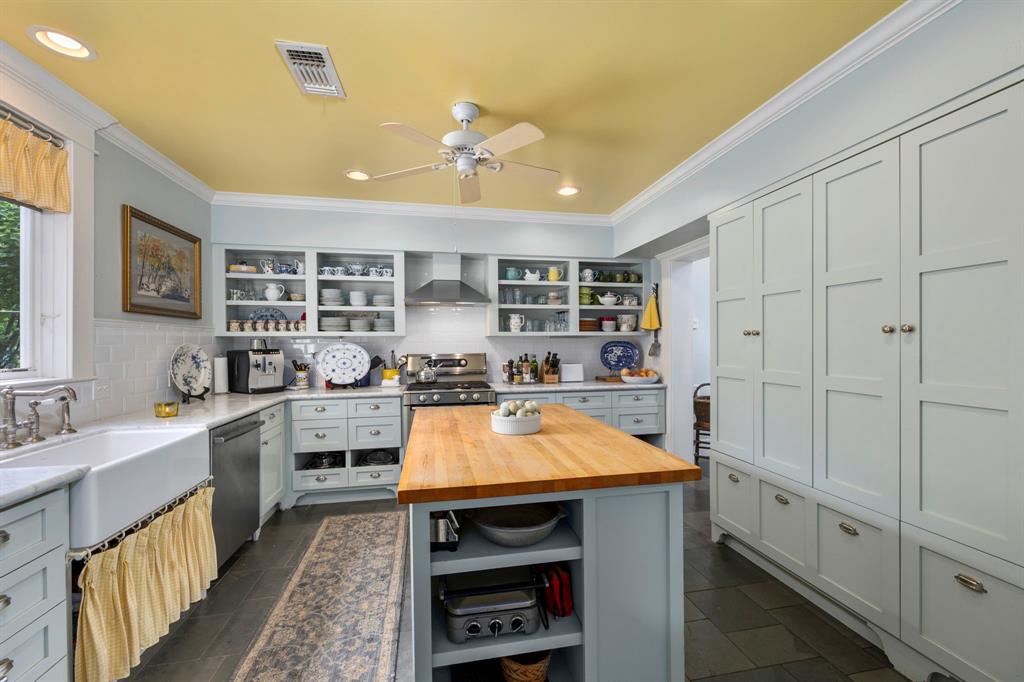 3100 Trails End Lane, Brenham, Texas image 14