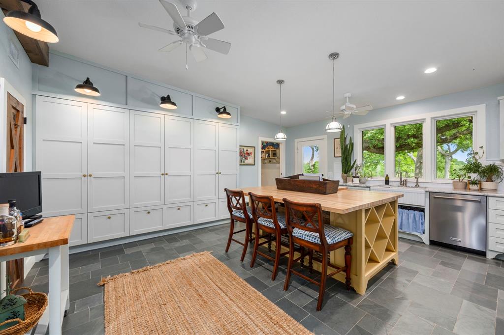 3100 Trails End Lane, Brenham, Texas image 15