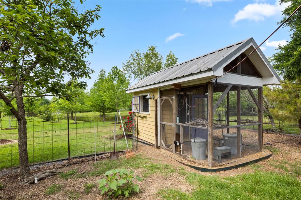 3100 Trails End Lane, Brenham, Texas image 43