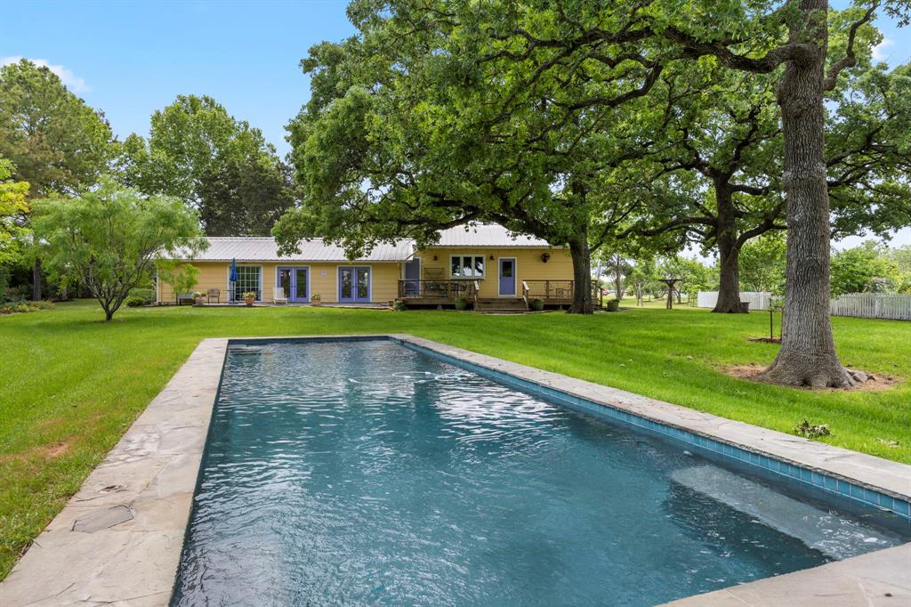 3100 Trails End Lane, Brenham, Texas image 19