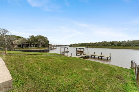 A home in Brazoria