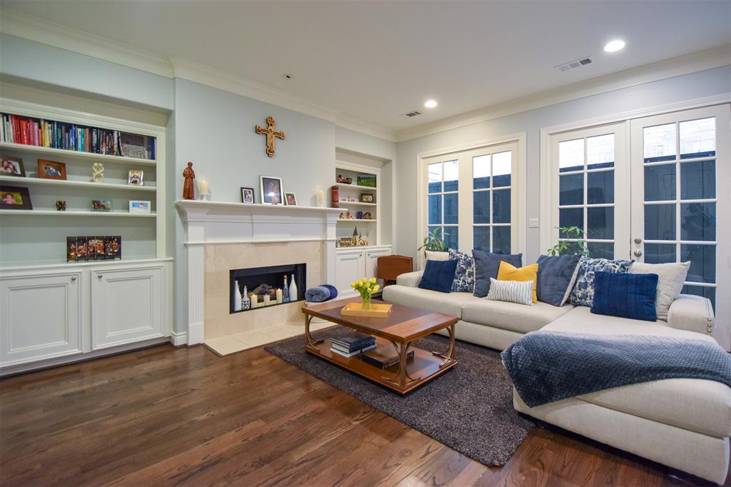 3226 Pemberton Circle Drive, Houston, Texas image 1