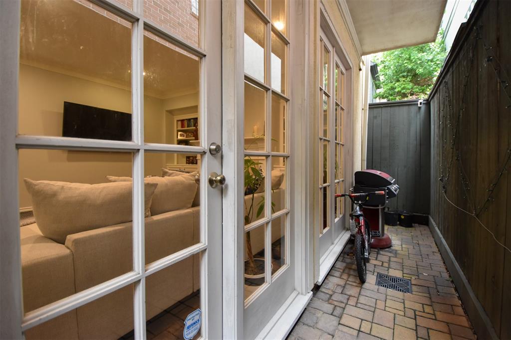 3226 Pemberton Circle Drive, Houston, Texas image 30
