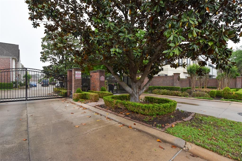 3226 Pemberton Circle Drive, Houston, Texas image 31