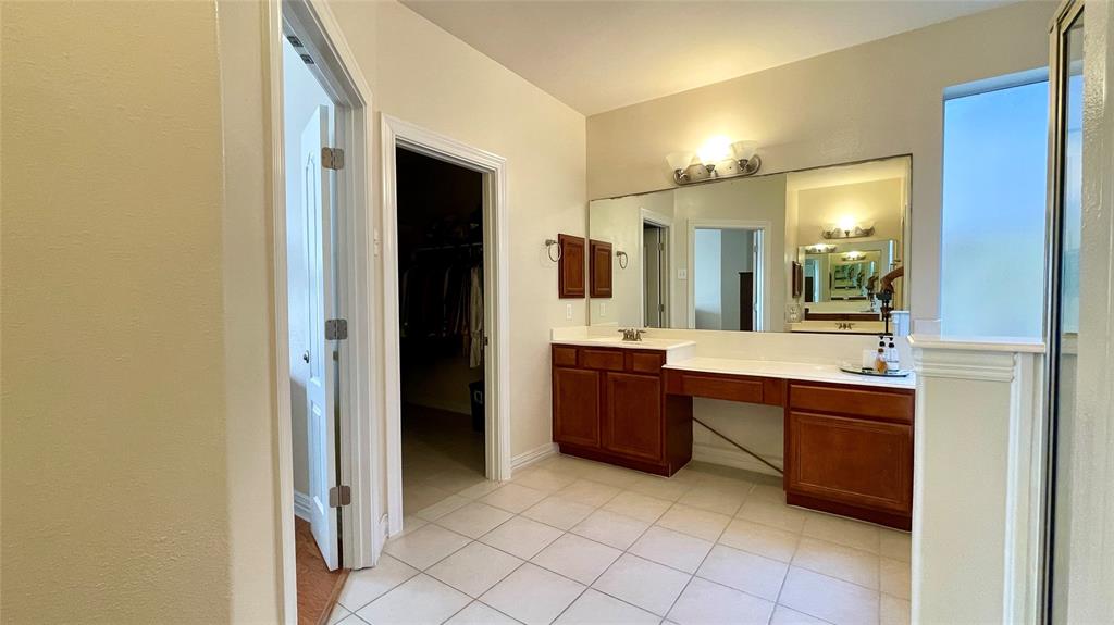 4438 W Maple Drive, Friendswood, New York image 8