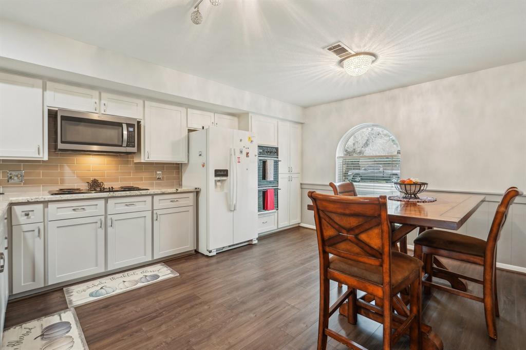 21707 Glenbranch Drive, Spring, Texas image 13
