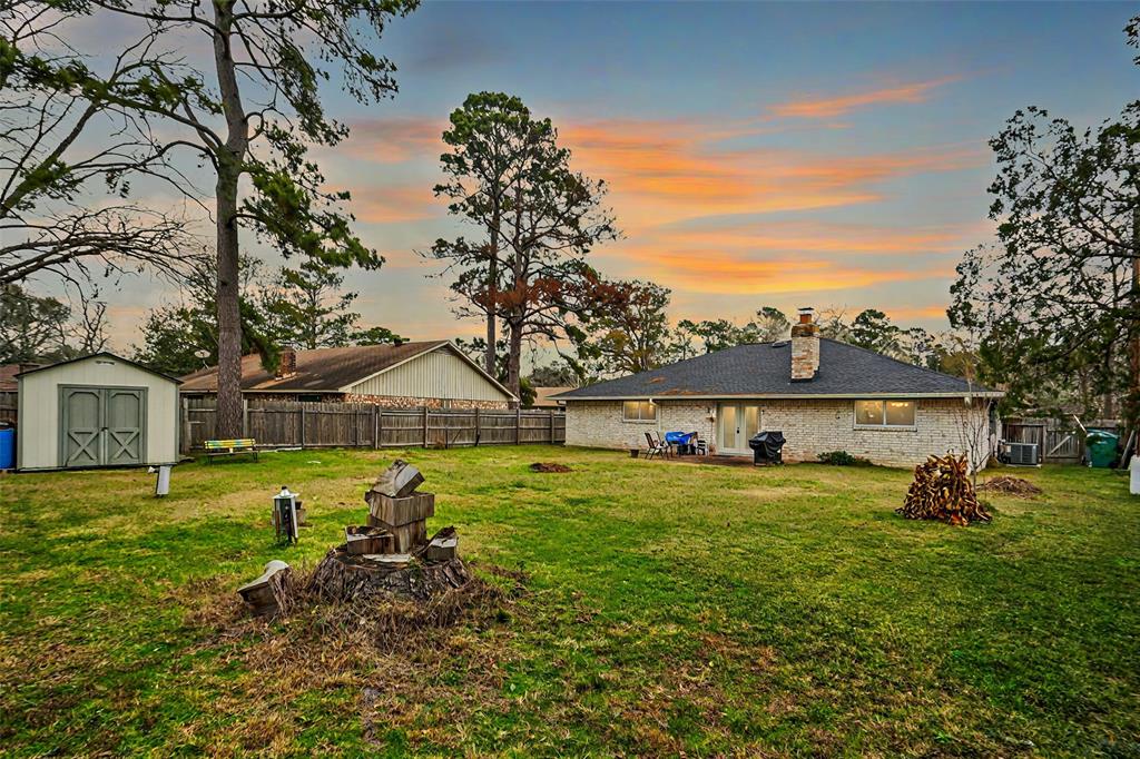 21707 Glenbranch Drive, Spring, Texas image 2