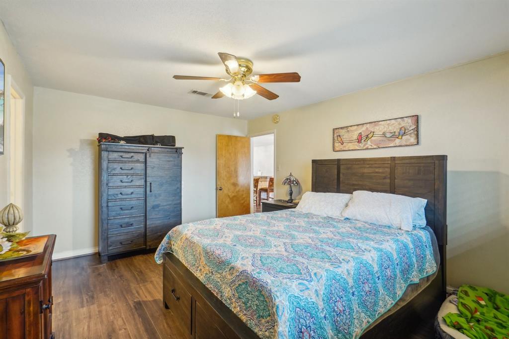 21707 Glenbranch Drive, Spring, Texas image 14