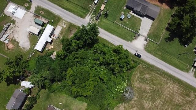 Alaska Drive, Angleton, Texas image 3