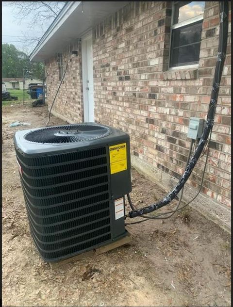 A home in Kirbyville