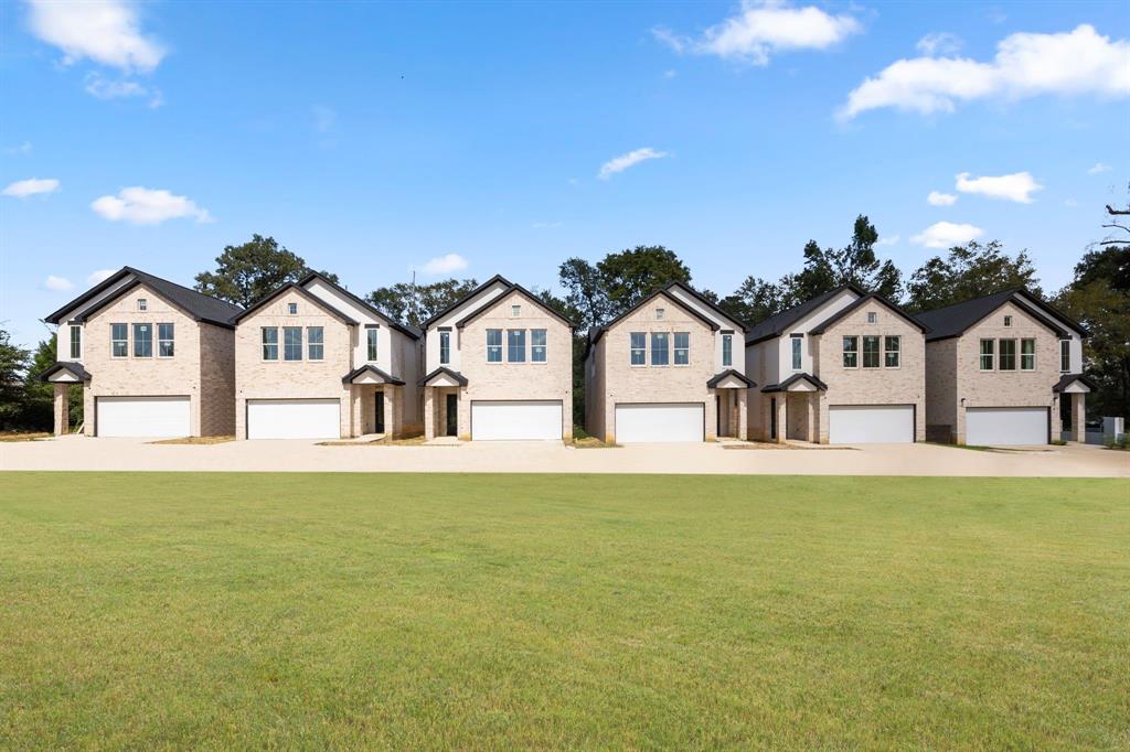 7934 Hennessy Lane #3, Spring, Texas image 2