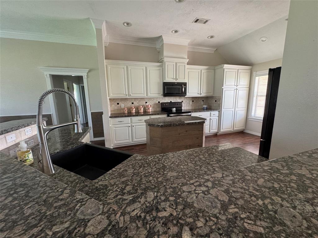 13796 County Road 318, Navasota, Texas image 13