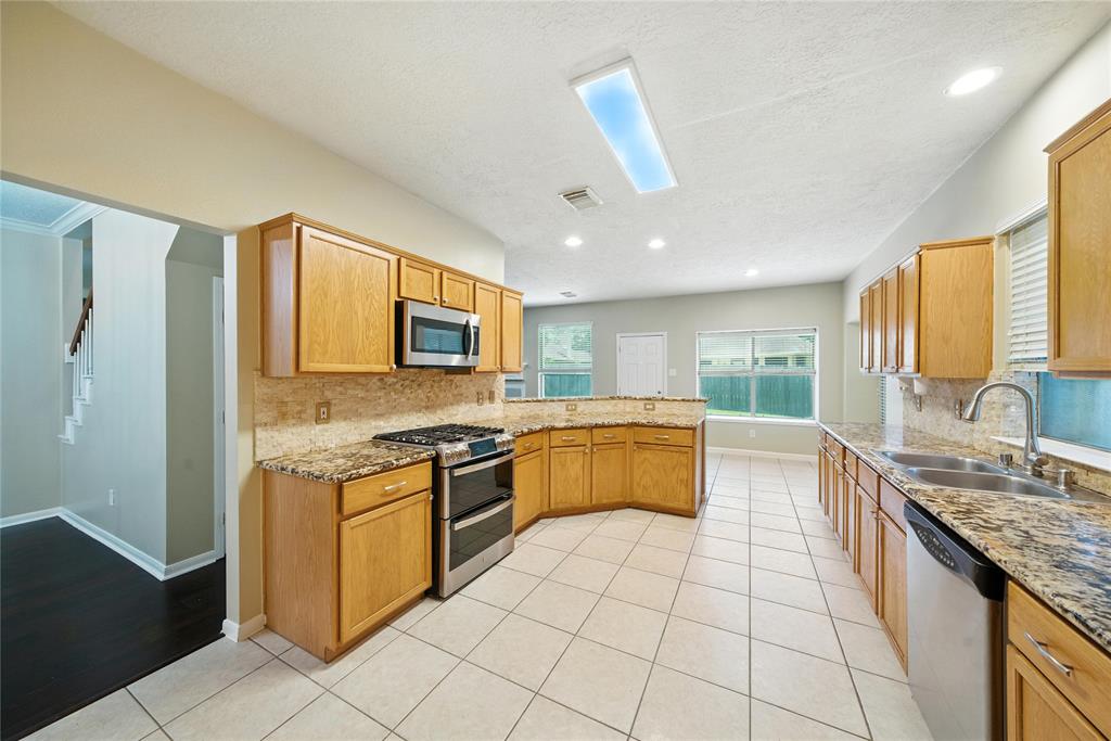 2715 Beacon Bay Circle
