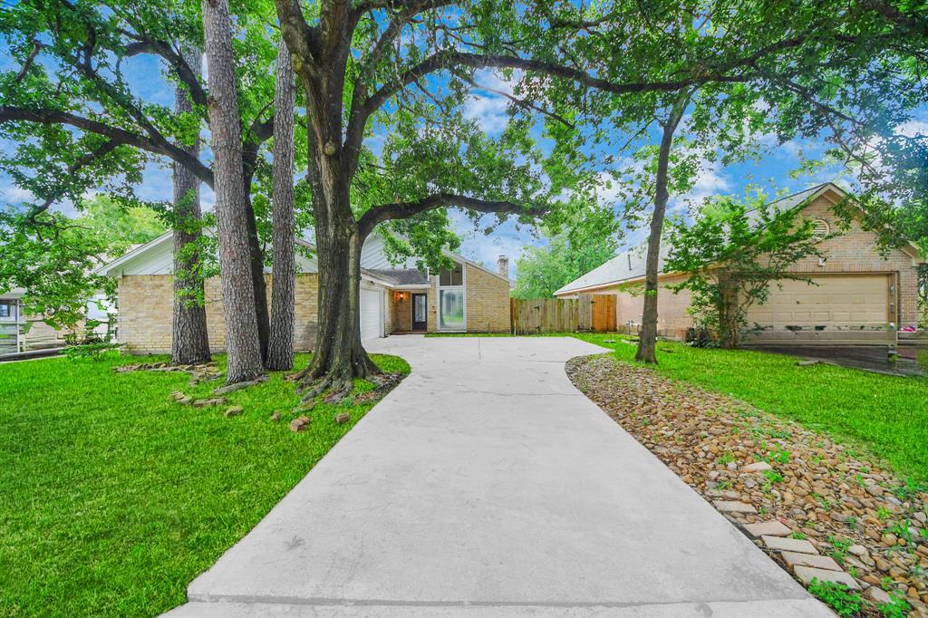 2622 Heatherknoll Drive