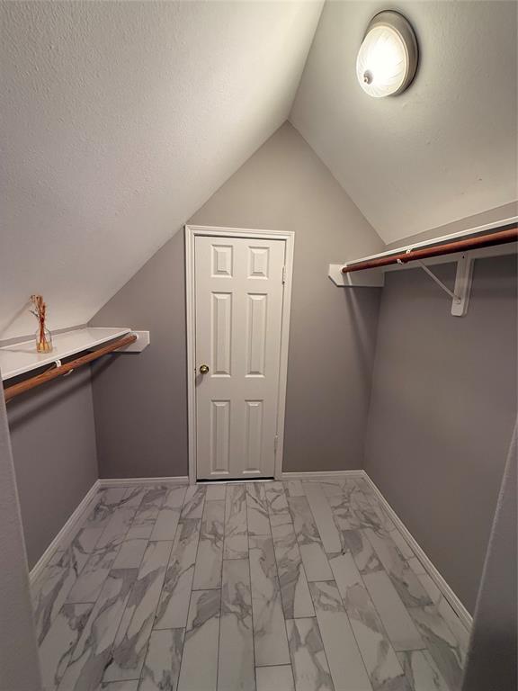 1927 Pinewood Court Drive, Baytown, Texas image 25