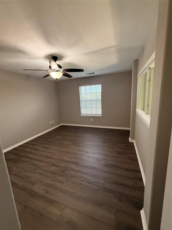 1927 Pinewood Court Drive, Baytown, Texas image 28