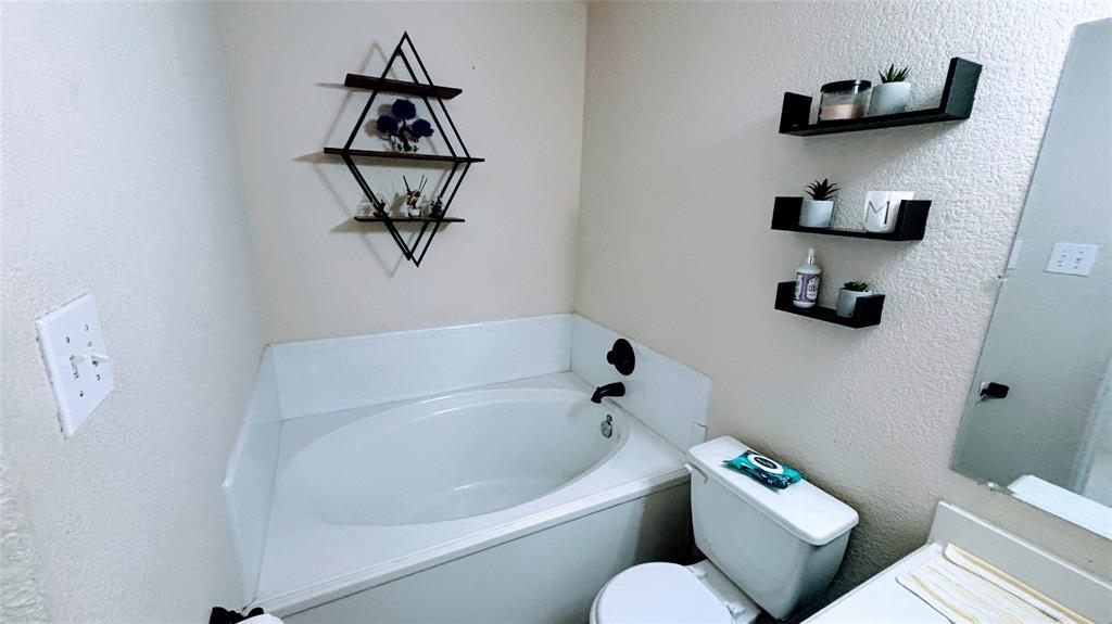 2911 Ribbon Creek Way, Spring, Texas image 25