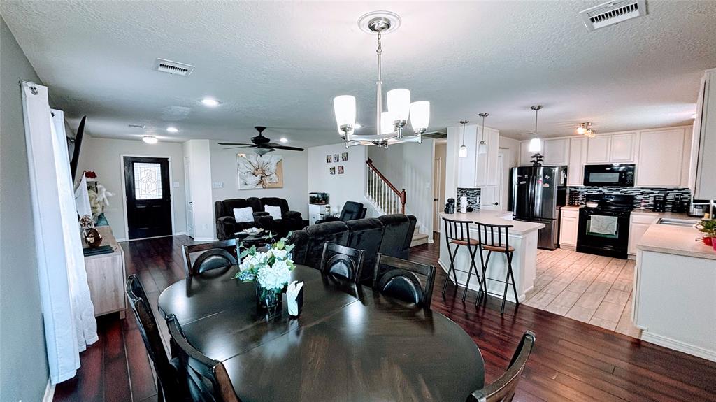 2911 Ribbon Creek Way, Spring, Texas image 8