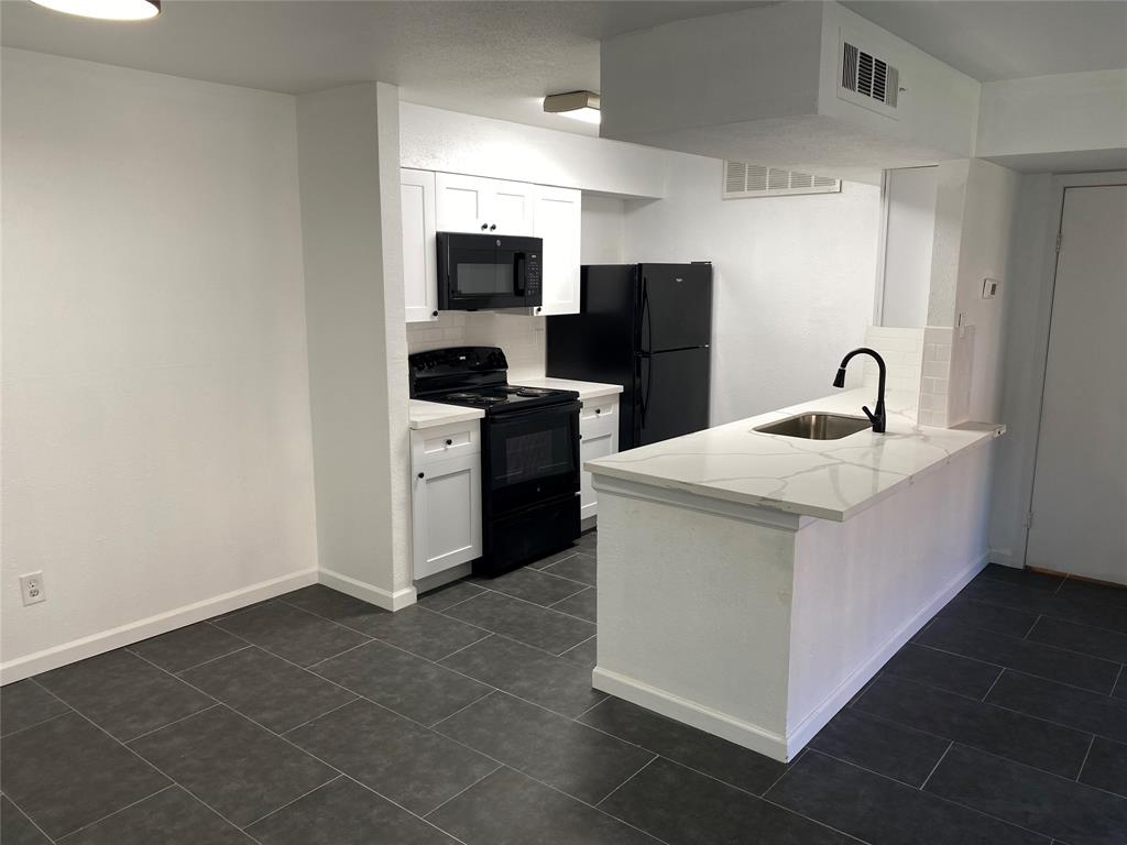 12905 Woodforest Boulevard #709, Houston, Texas image 4