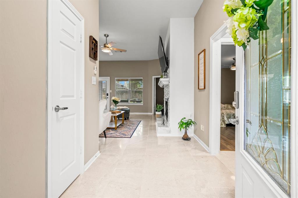 6719 Woodland Oaks, Magnolia, Texas image 2