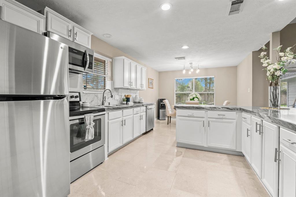 6719 Woodland Oaks, Magnolia, Texas image 10