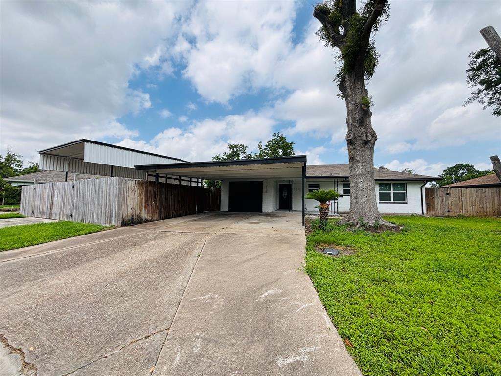 3321 Redfield Drive