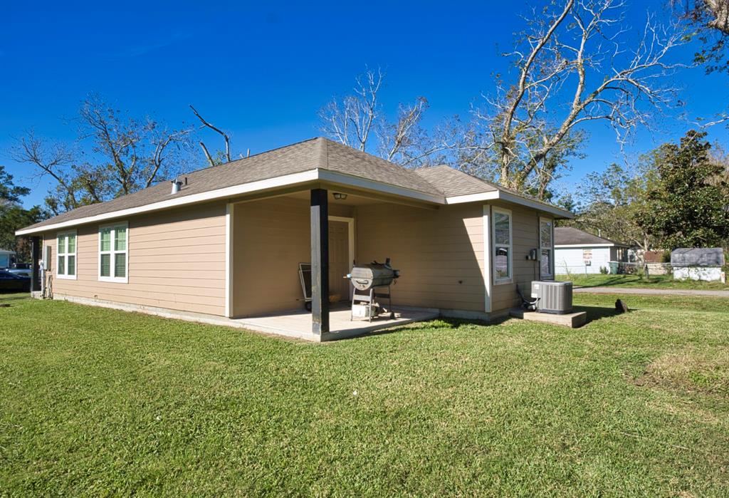 308 W Pearl Street, Brazoria, Texas image 25