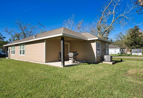 A home in Brazoria