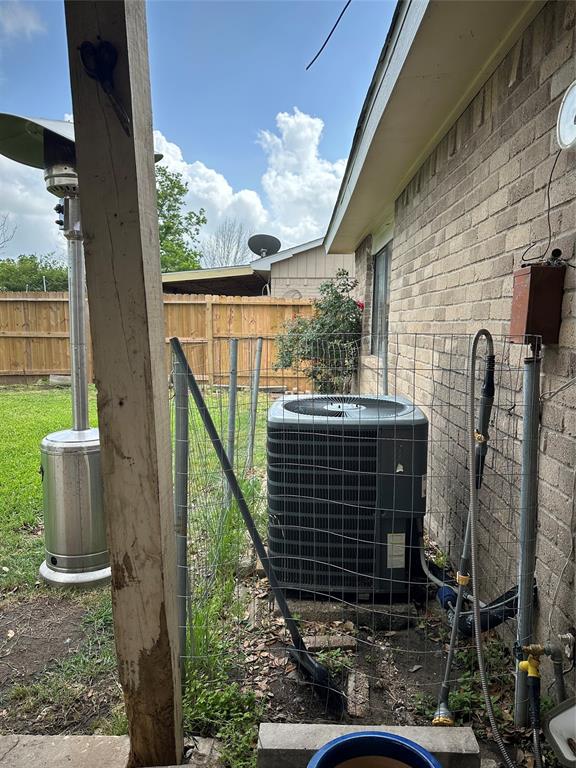 16203 Rapidcreek Drive, Houston, Texas image 6