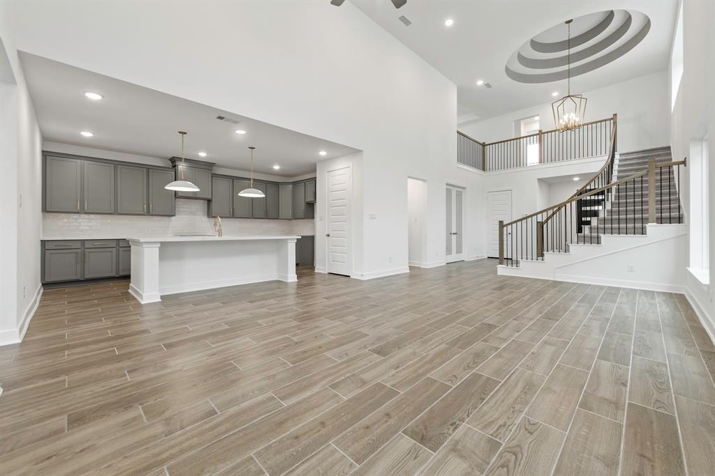 26124 North Skylight Brook Circle, Montgomery, Texas image 3