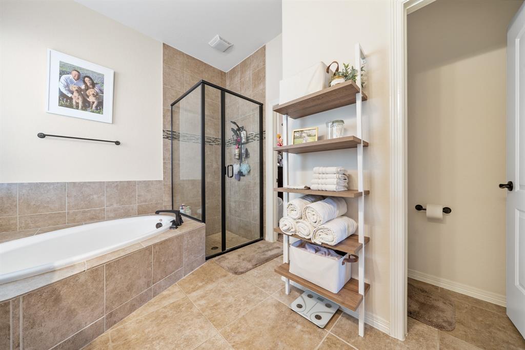 2935 Dawn Haven Lane, Pearland, Texas image 25