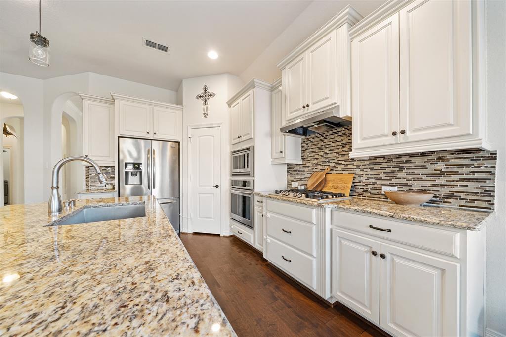 2935 Dawn Haven Lane, Pearland, Texas image 11