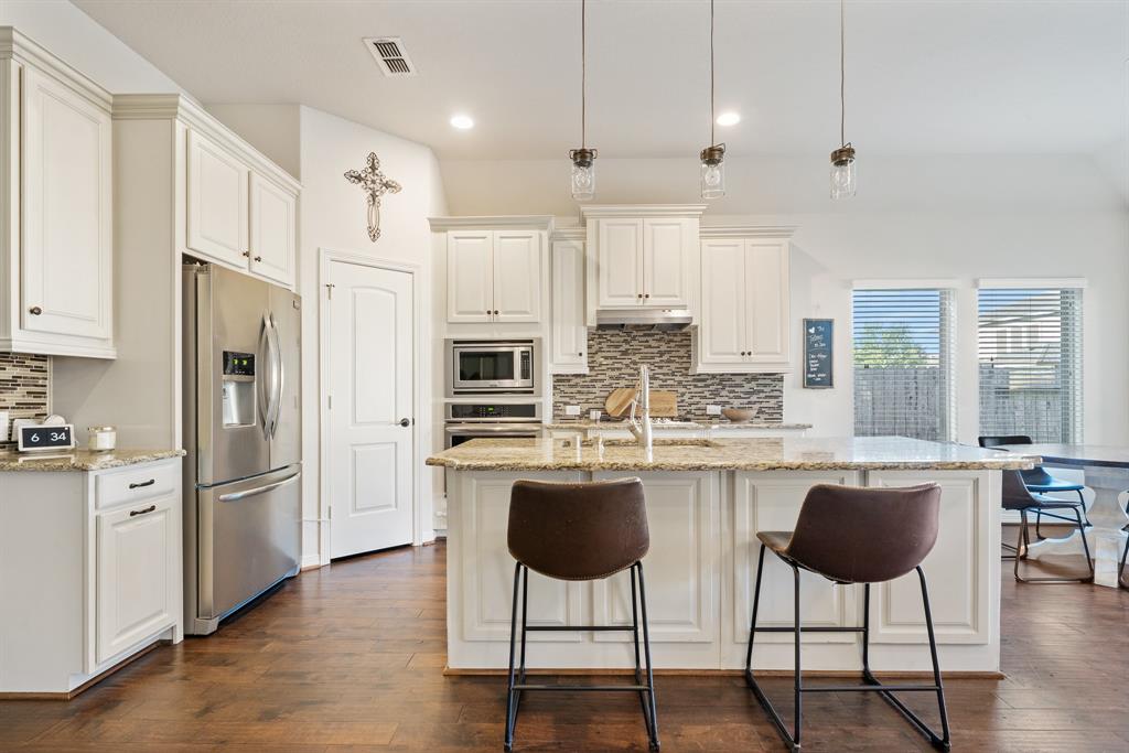 2935 Dawn Haven Lane, Pearland, Texas image 8