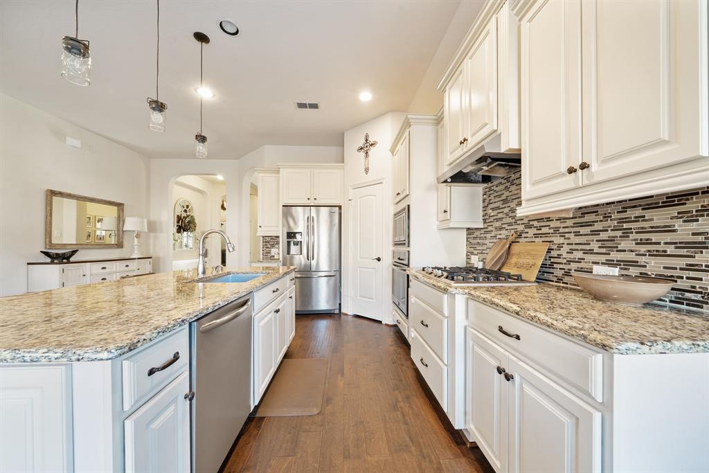 2935 Dawn Haven Lane, Pearland, Texas image 10