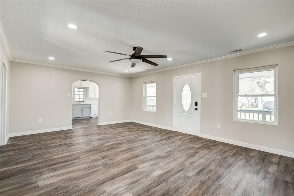 418 S Kansas Street, La Porte, Texas image 16