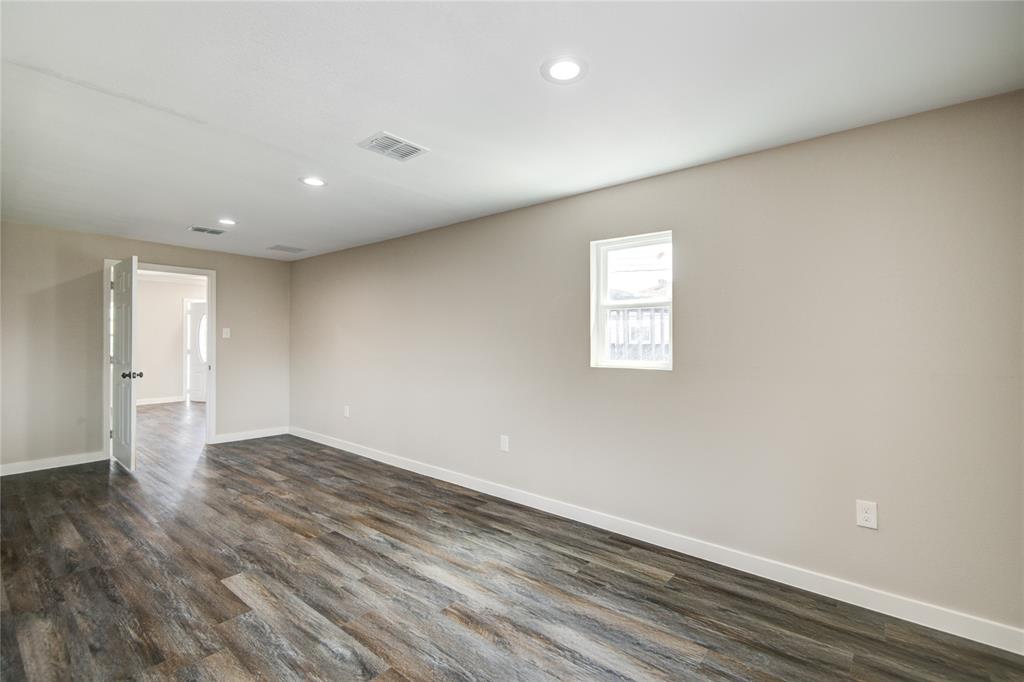418 S Kansas Street, La Porte, Texas image 7