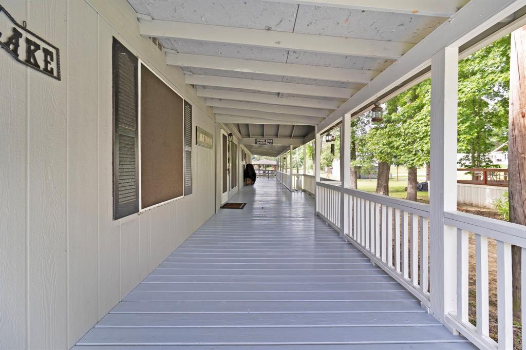 737 Lake Shore Drive, Trinity, Texas image 12