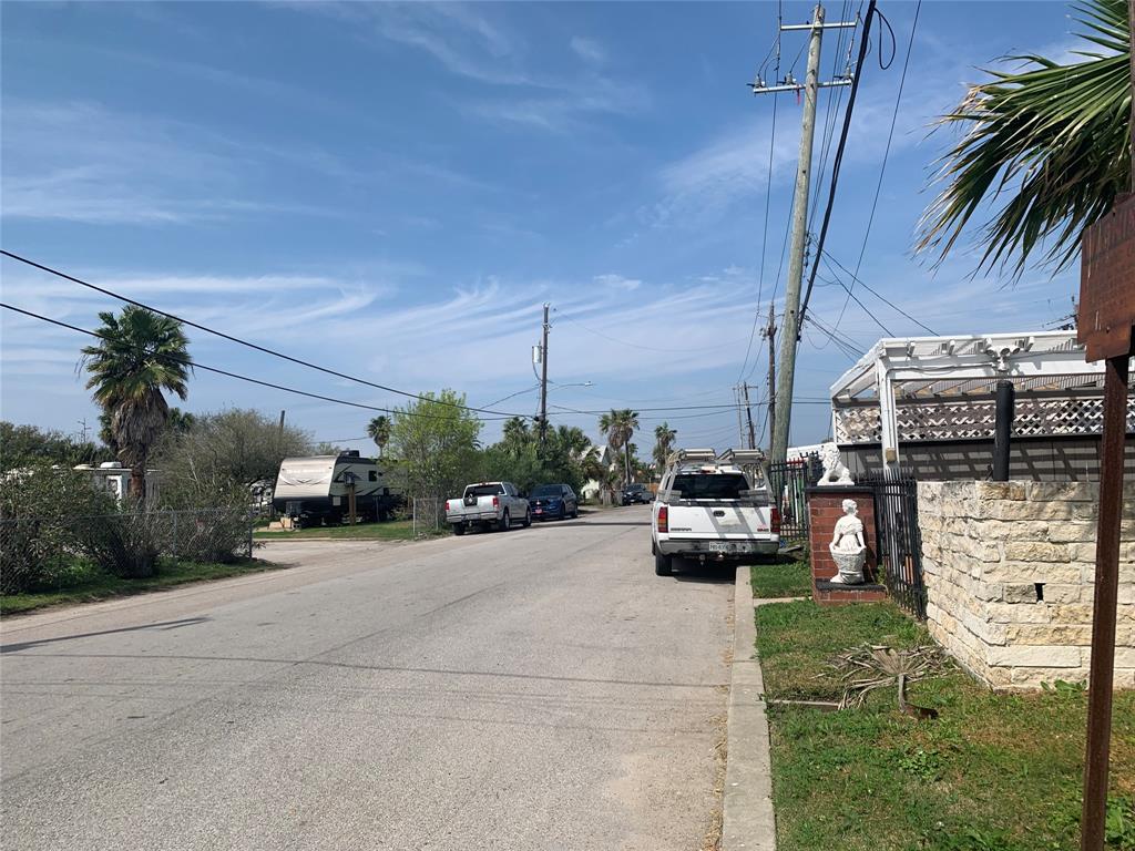 2128 59th Street, Galveston, Texas image 36