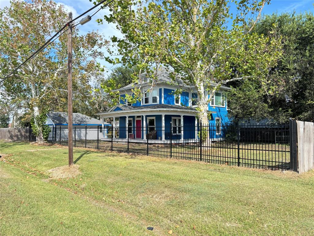 1200 4th Street, Palacios, Texas image 1