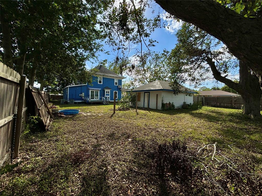 1200 4th Street, Palacios, Texas image 4